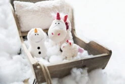 Nici 48164 Einhorn Theodor Im Schneeanzug Ca 32cm Plüsch Kuscheltier GREEN 7 Nici 48164 Einhorn Theodor Im Schneeanzug Ca 32cm Plüsch Kuscheltier GREEN -Spielzeug Angebote 48166 10 48163 48162 Milieu vorl 2048x1365